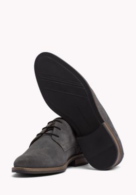 tommy hilfiger men's essential suede lace up derby oxfords