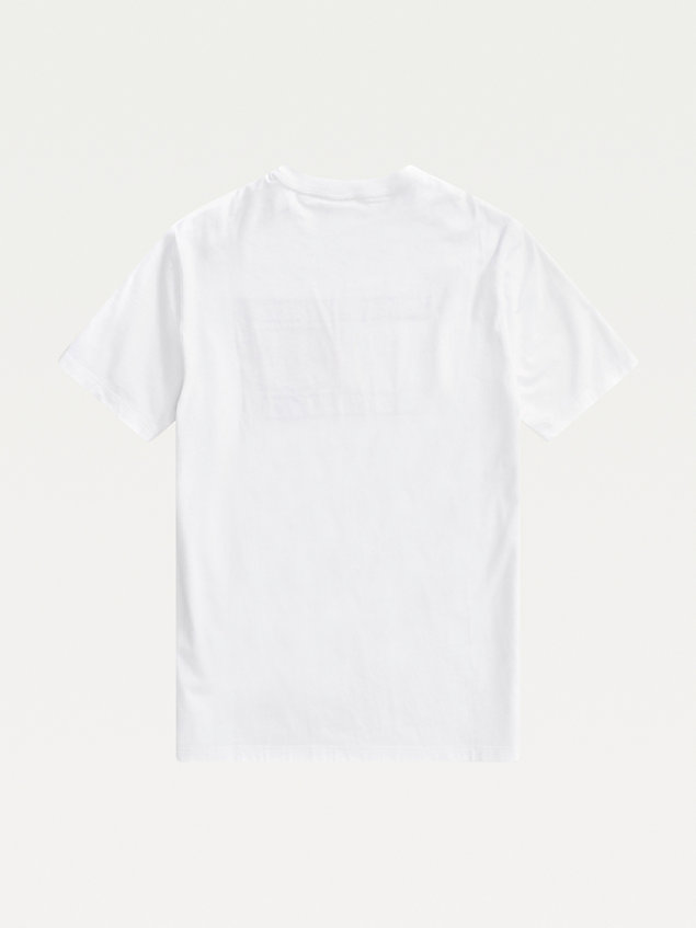 white adaptive t-shirt met oversized vlaglogo voor jongens - tommy hilfiger