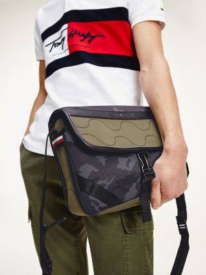 tommy hilfiger elevated messenger