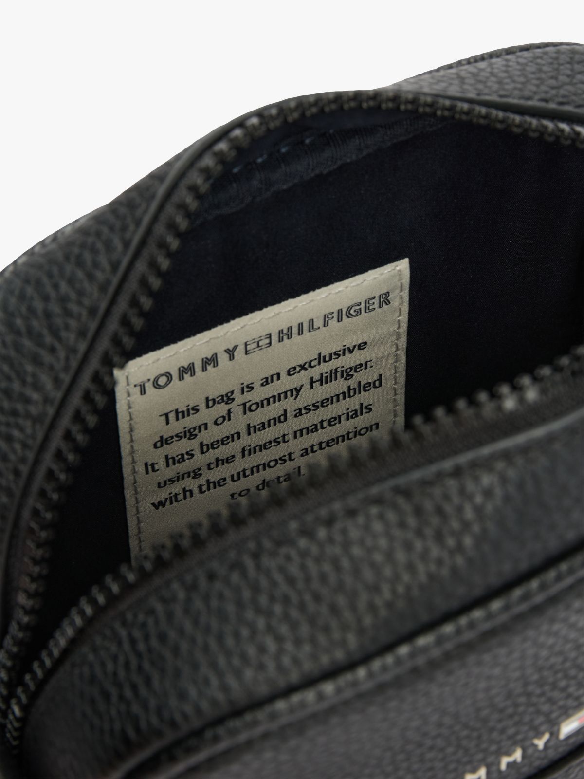 Essential Small Reporter Bag — Black