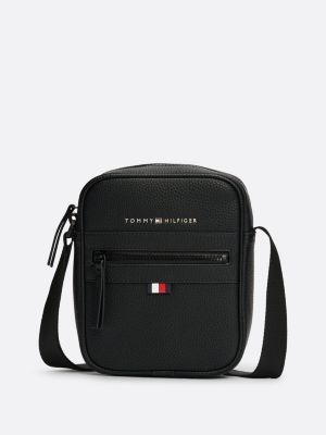 black essential kleine reportertasche für herren - tommy hilfiger