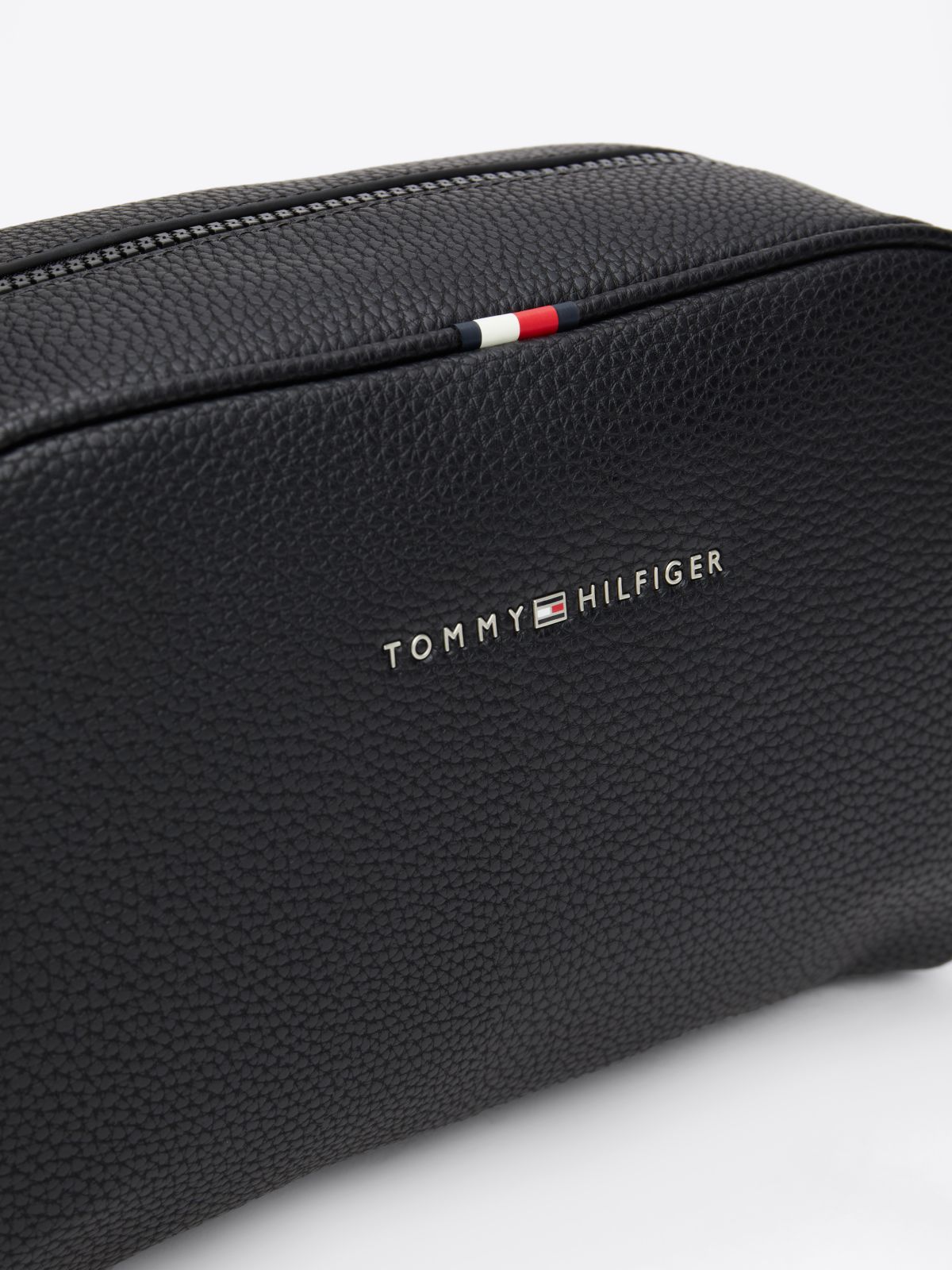 Essential Washbag — Black