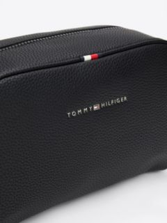 Essential Washbag — Black 3