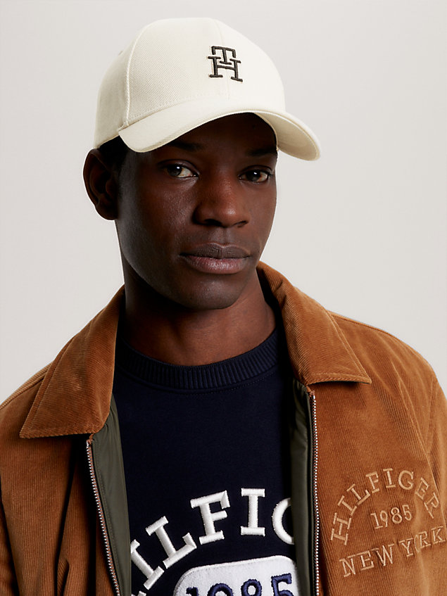 beige czapka z daszkiem z kontrastowym monogramem th dla mężczyźni - tommy hilfiger