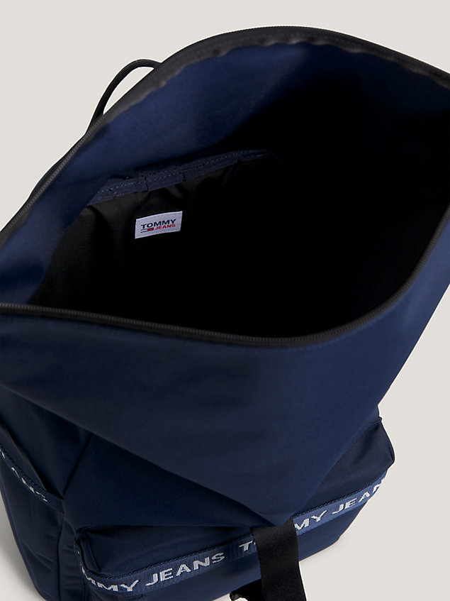 blue essential rucksack mit rolltop-verschluss für herren - tommy jeans