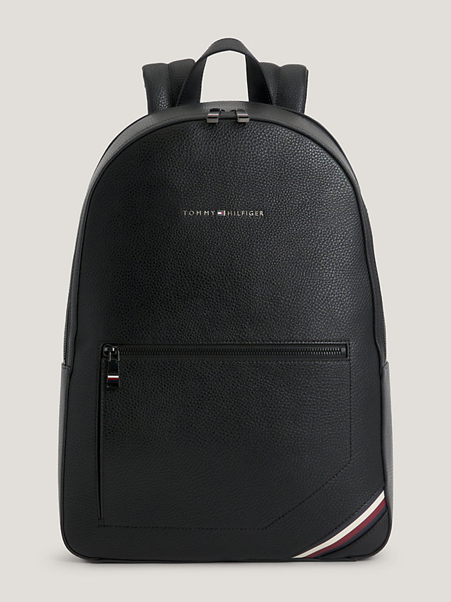 black kuppelförmiger rucksack mit genarbtem finish für herren - tommy hilfiger