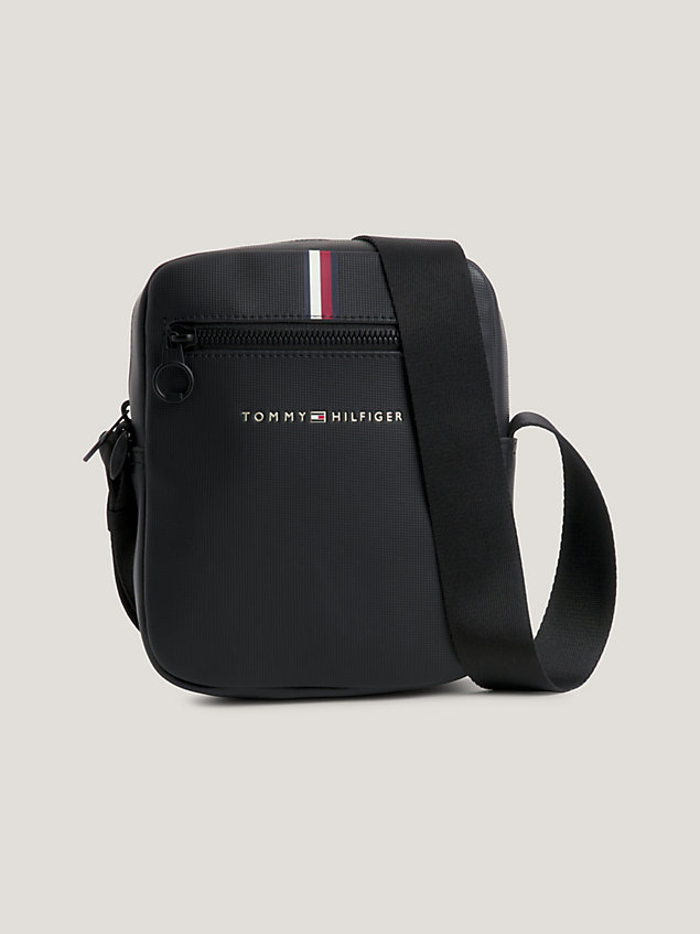 black mała torba reporterka essential z logo dla mężczyźni - tommy hilfiger