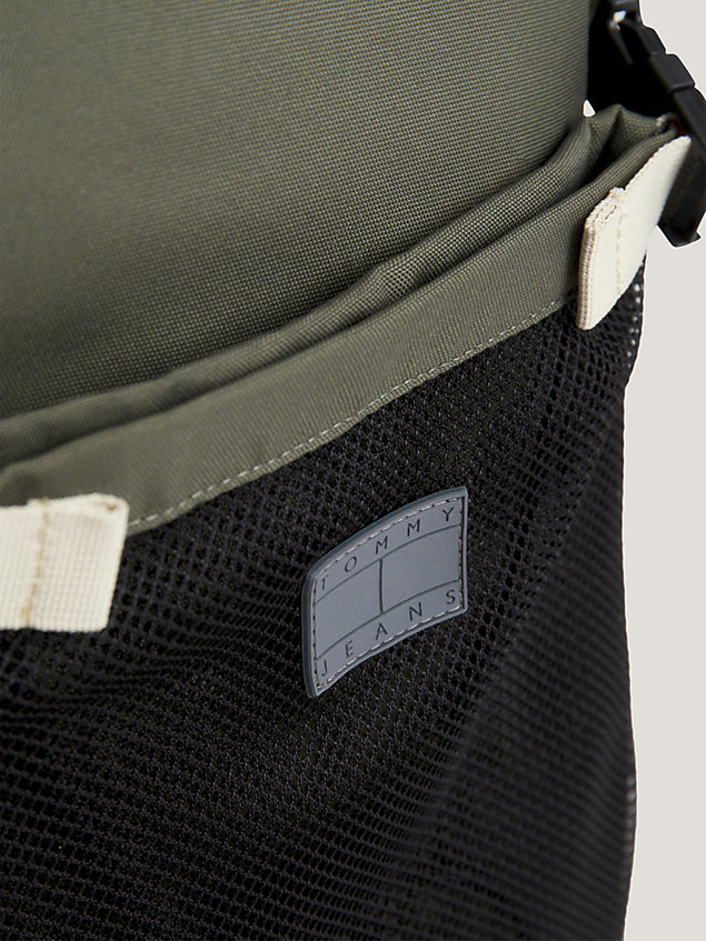 green 2-in-1 hybrid-rucksack aus recycling-material für herren - tommy jeans