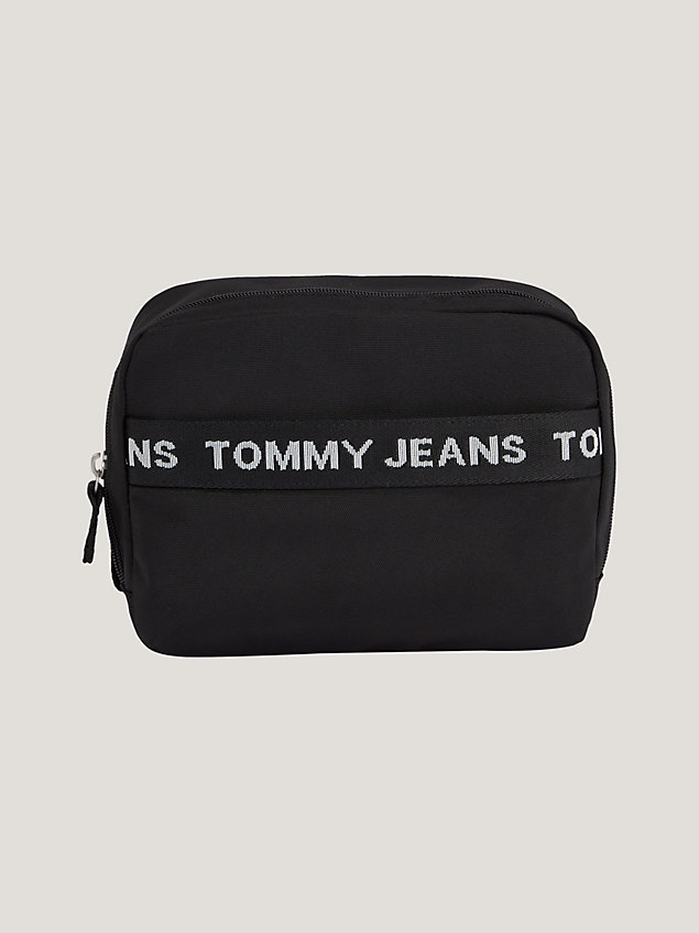 black essential kulturbeutel aus recycling-material für herren - tommy jeans