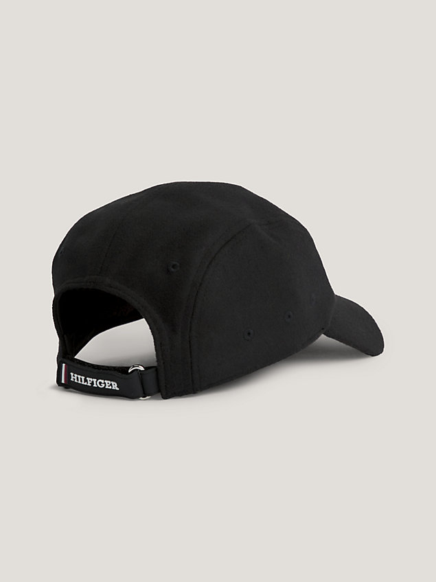 black czapka z daszkiem i logo pisanym czcionką monotypową dla mężczyźni - tommy hilfiger