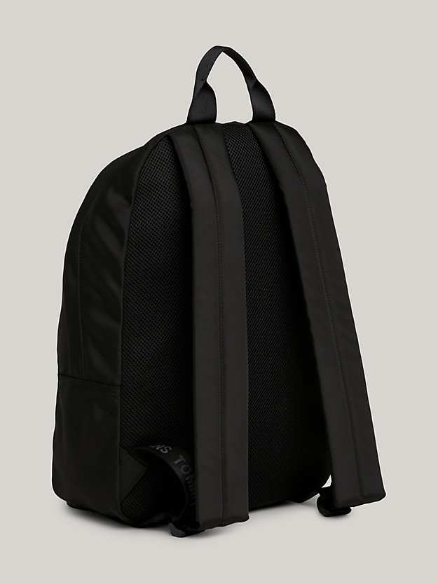 Essential Dome Flag Backpack | Black | Tommy Hilfiger