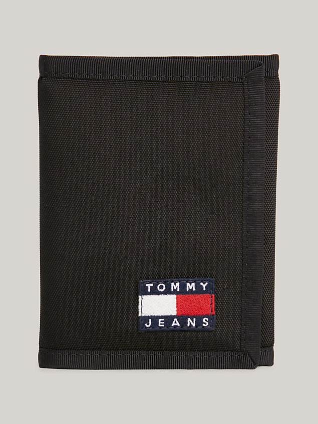 black essential trifold badge wallet for men tommy jeans
