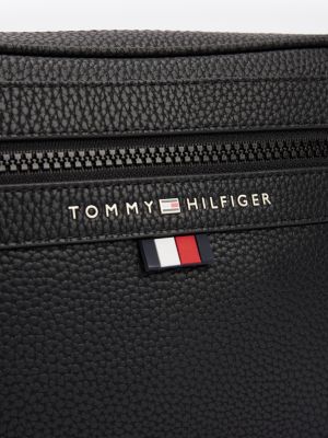 black essential metal logo reporter bag for men tommy hilfiger