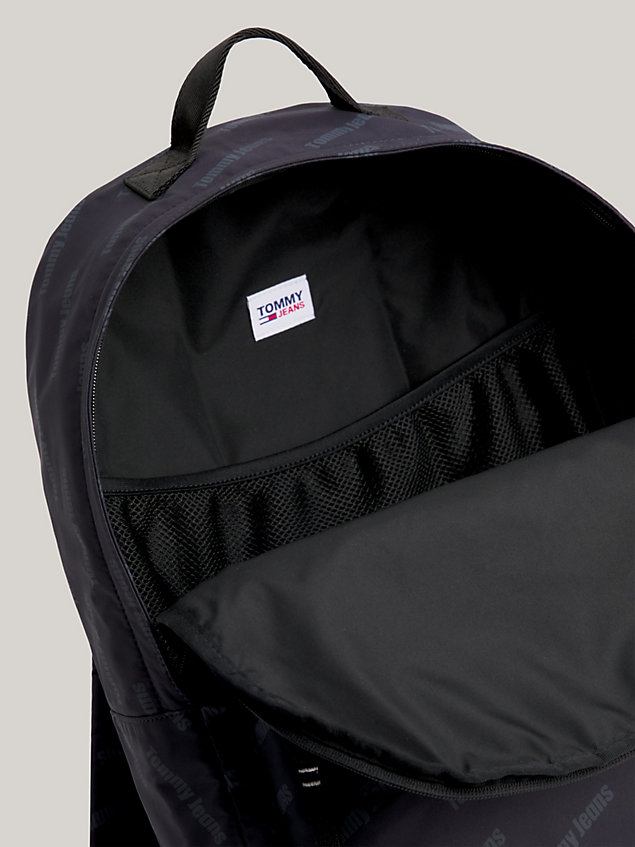 black exclusive recycling-rucksack mit logo-print für herren - tommy jeans