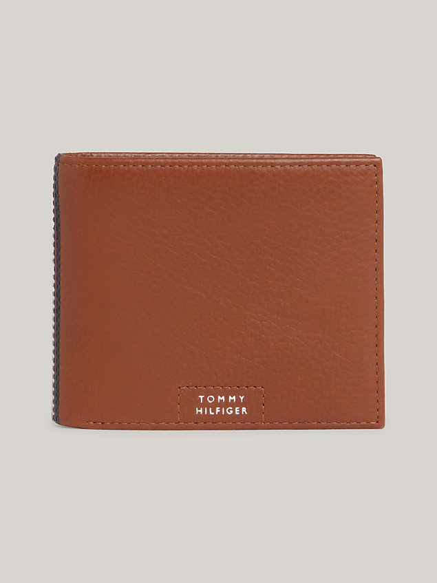 brown premium leren bifold portemonnee met flap voor heren - tommy hilfiger