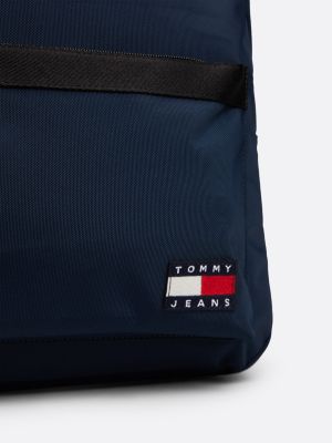 zaino essential con distintivo blu da uomini tommy jeans