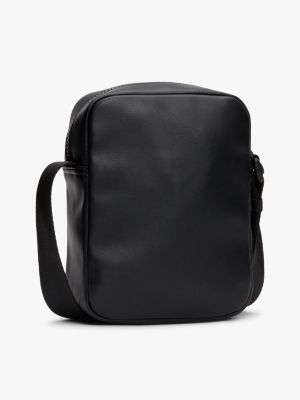 petit sac reporter à logo en métal noir pour hommes tommy hilfiger