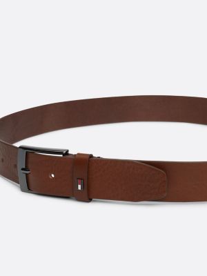ceinture en cuir à boucle carrée marron pour hommes tommy hilfiger
