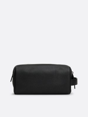 black th business pebble grain washbag for men tommy hilfiger