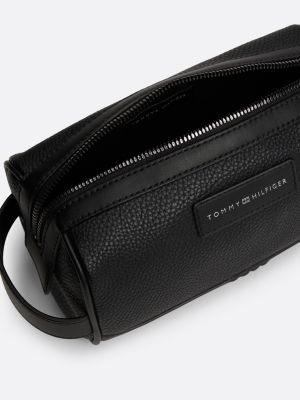 black th business pebble grain washbag for men tommy hilfiger