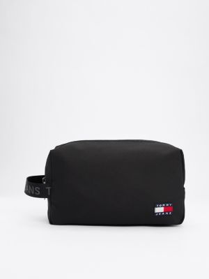 black essential logo washbag for men tommy jeans