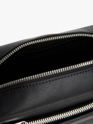 zwart heritage toilettas met metalen logo voor heren - tommy jeans