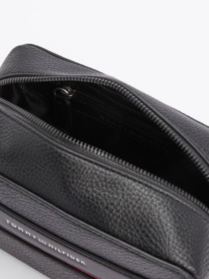 black th business corporate logo washbag for men tommy hilfiger