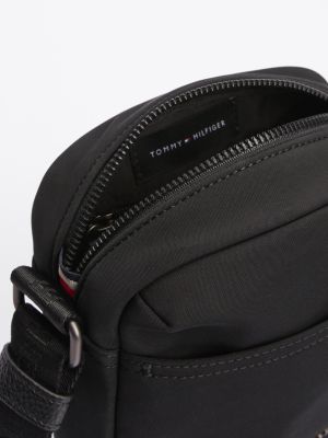 schwarz reportertasche mit metall-logo für herren - tommy hilfiger