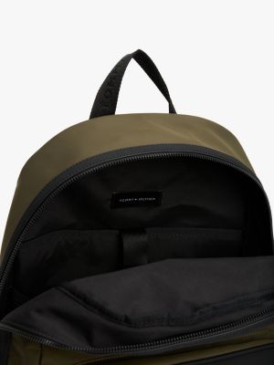 khaki metall-logo-rucksack mit doppelreißverschluss für herren - tommy hilfiger