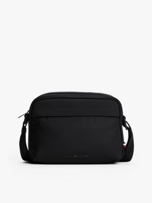 black torebka crossbody na aparat z metalowym logo dla mężczyźni - tommy hilfiger