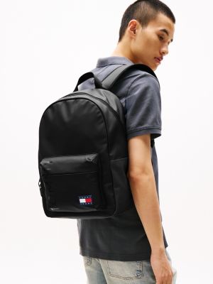 schwarz essential kuppelförmiger rucksack mit logo für herren - tommy jeans