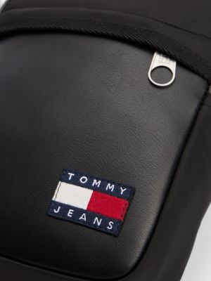 schwarz essential reportertasche mit logo für herren - tommy jeans