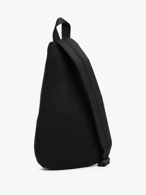 bolso bandolera essential con logo negro de hombres tommy jeans