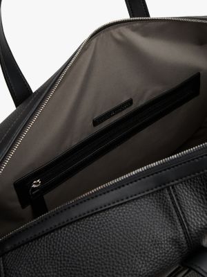schwarz genarbte crossbody-dufflebag mit metall-logo für herren - tommy hilfiger