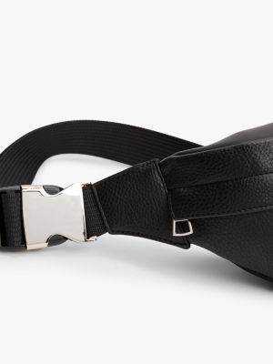 schwarz genarbte gürteltasche mit metall-logo für herren - tommy hilfiger