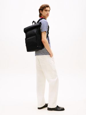 sac à dos à rabat roulé et logo texturé noir pour hommes tommy hilfiger