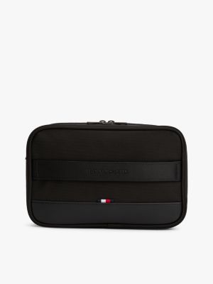 black kulturbeutel mit mesh-fach und metall-logo für herren - tommy hilfiger