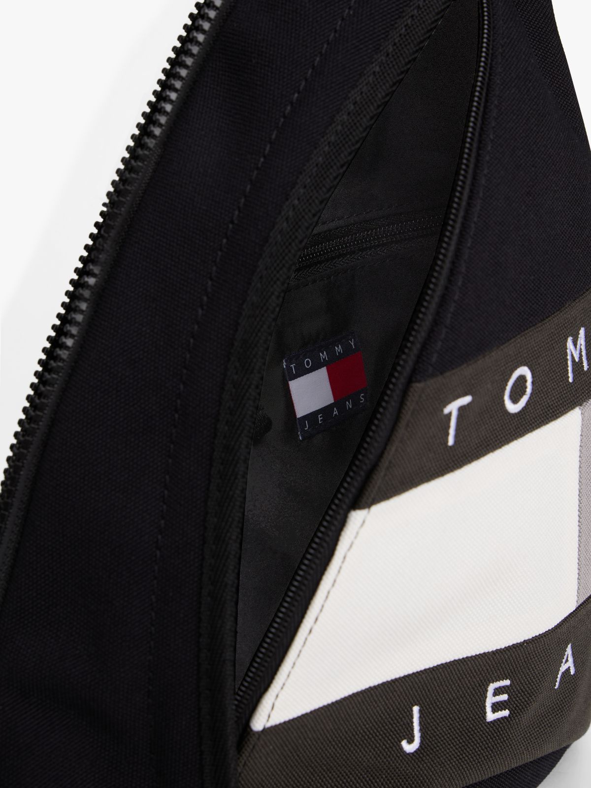 Archive Colour-Blocked Crossbody Sling Bag — Black