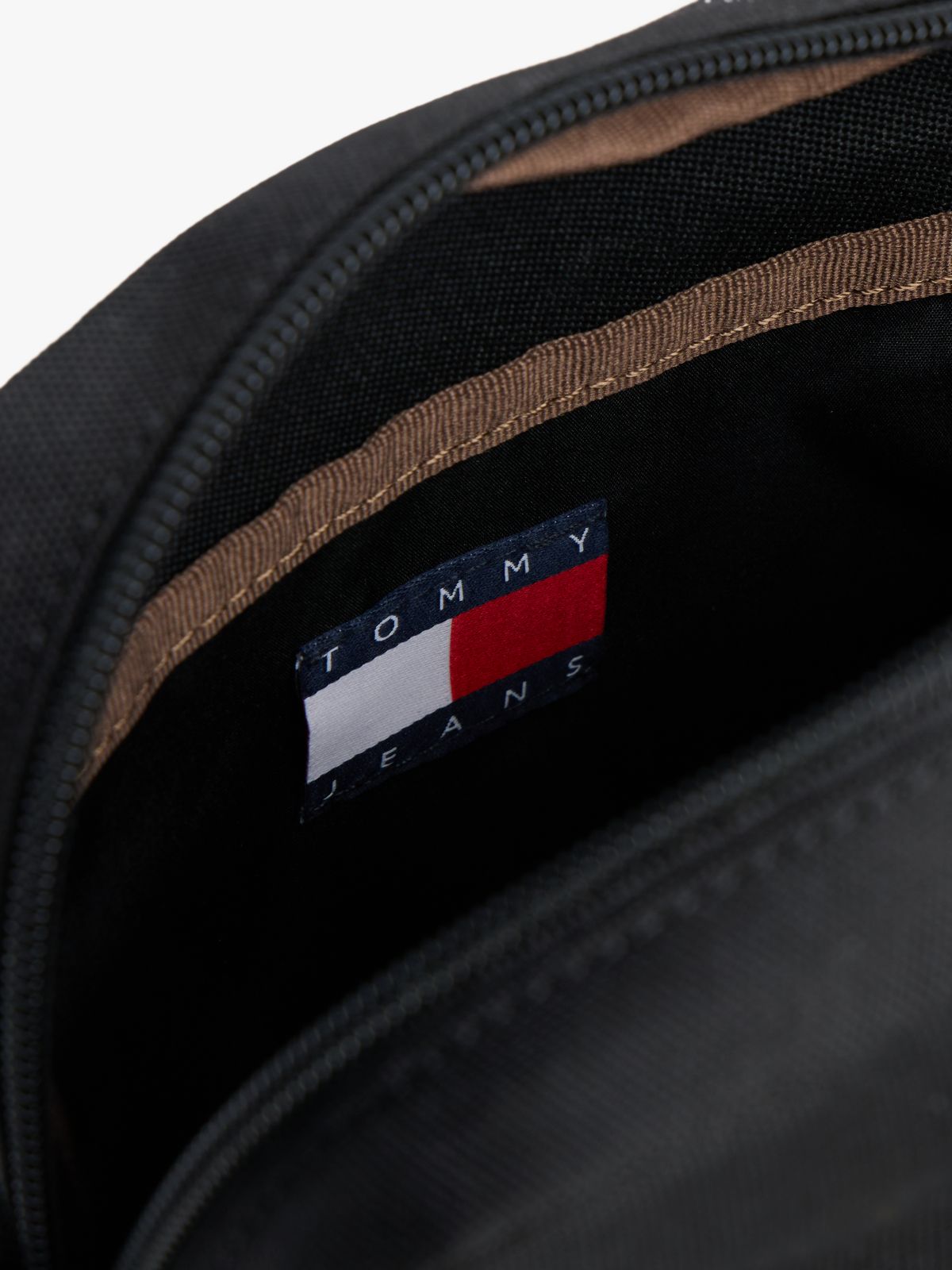 Essential Logo Reporter Bag — Black