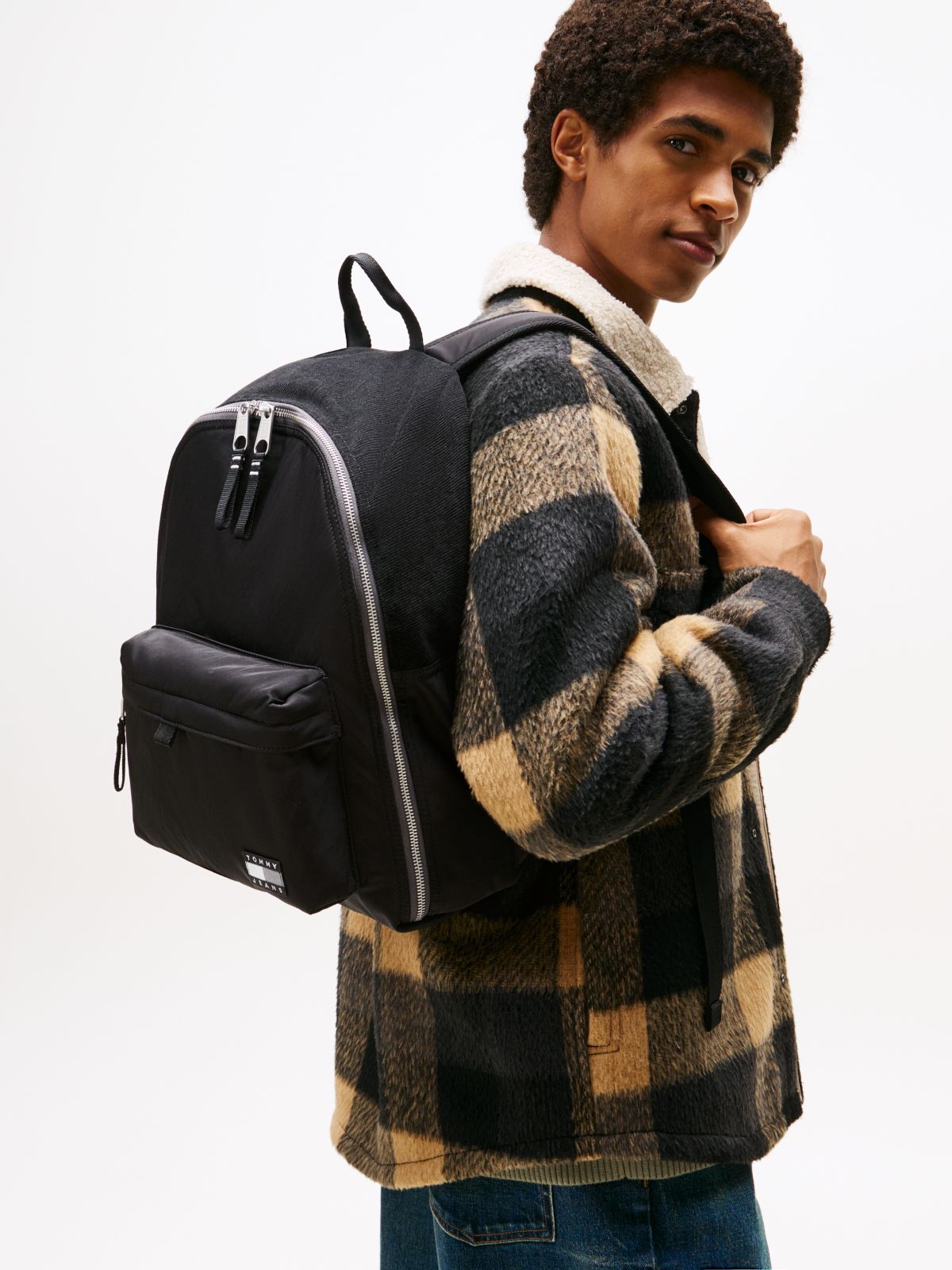 Tech Tonal Logo Backpack — Black