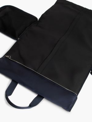 blau reise-kleidersack mit flag aus emaille für herren - tommy hilfiger