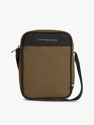 green crossbody-reportertasche mit metall-logo für herren - tommy hilfiger