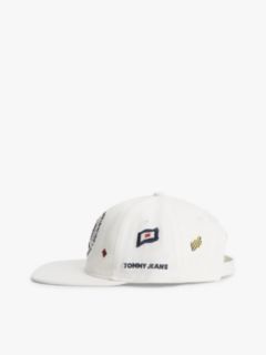 Flag Embroidery Six-Panel Baseball Cap — White 3