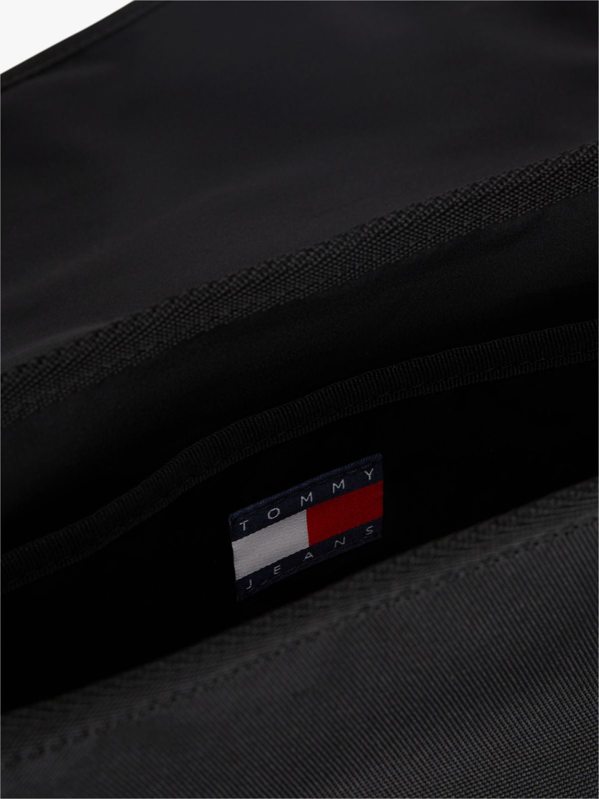 Essential Logo Crossbody Messenger Bag — Black