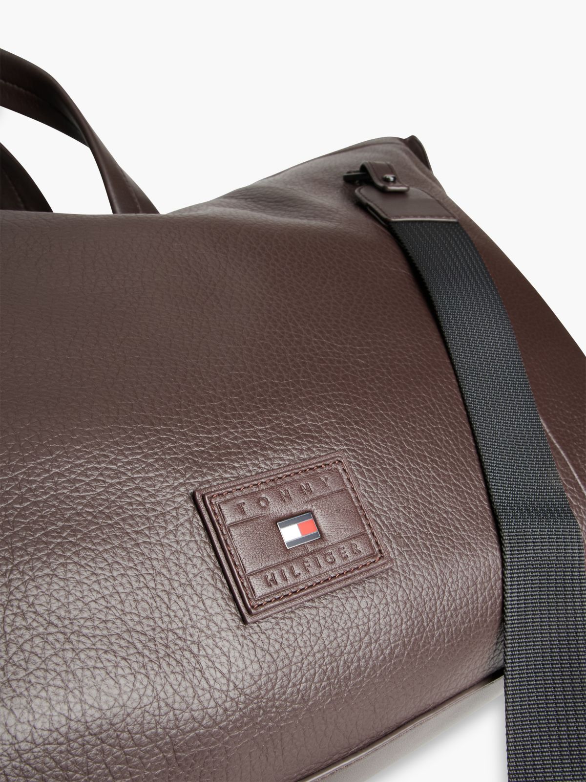 Logo Patch Casual Leather Duffel Bag — Brown