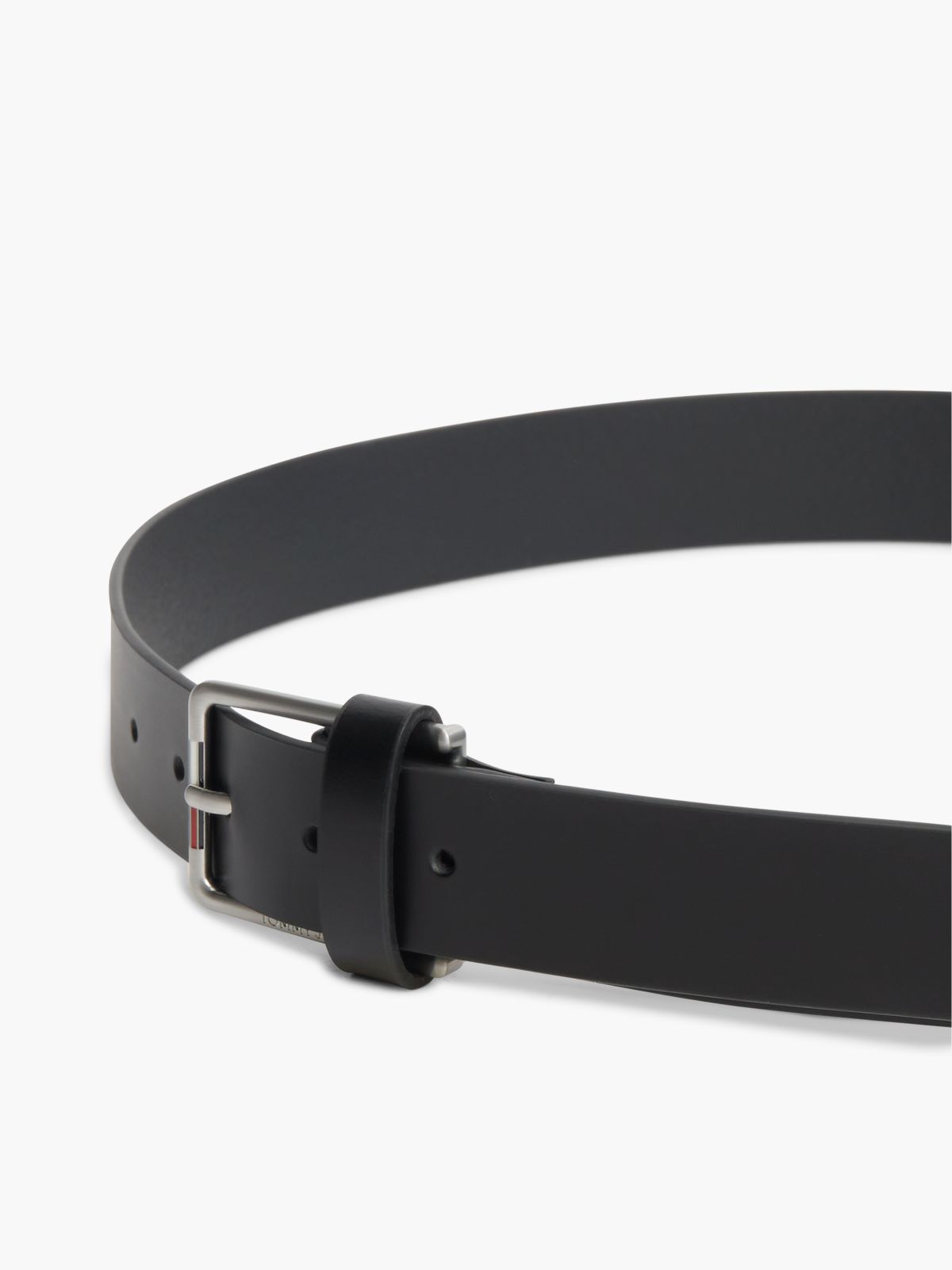 Austin Leather Rectangular Buckle Belt — Black