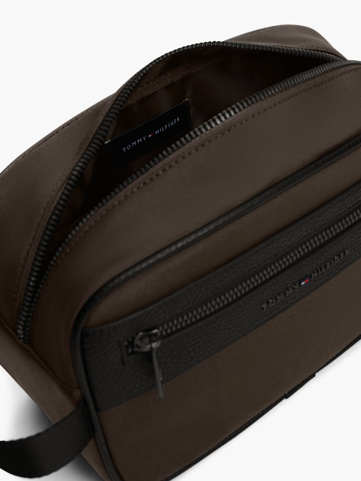 Water Resistant Zip Washbag — Brown