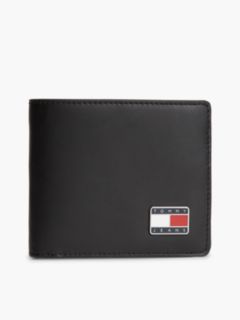 Leather Logo Plaque Bifold Wallet — Black 1