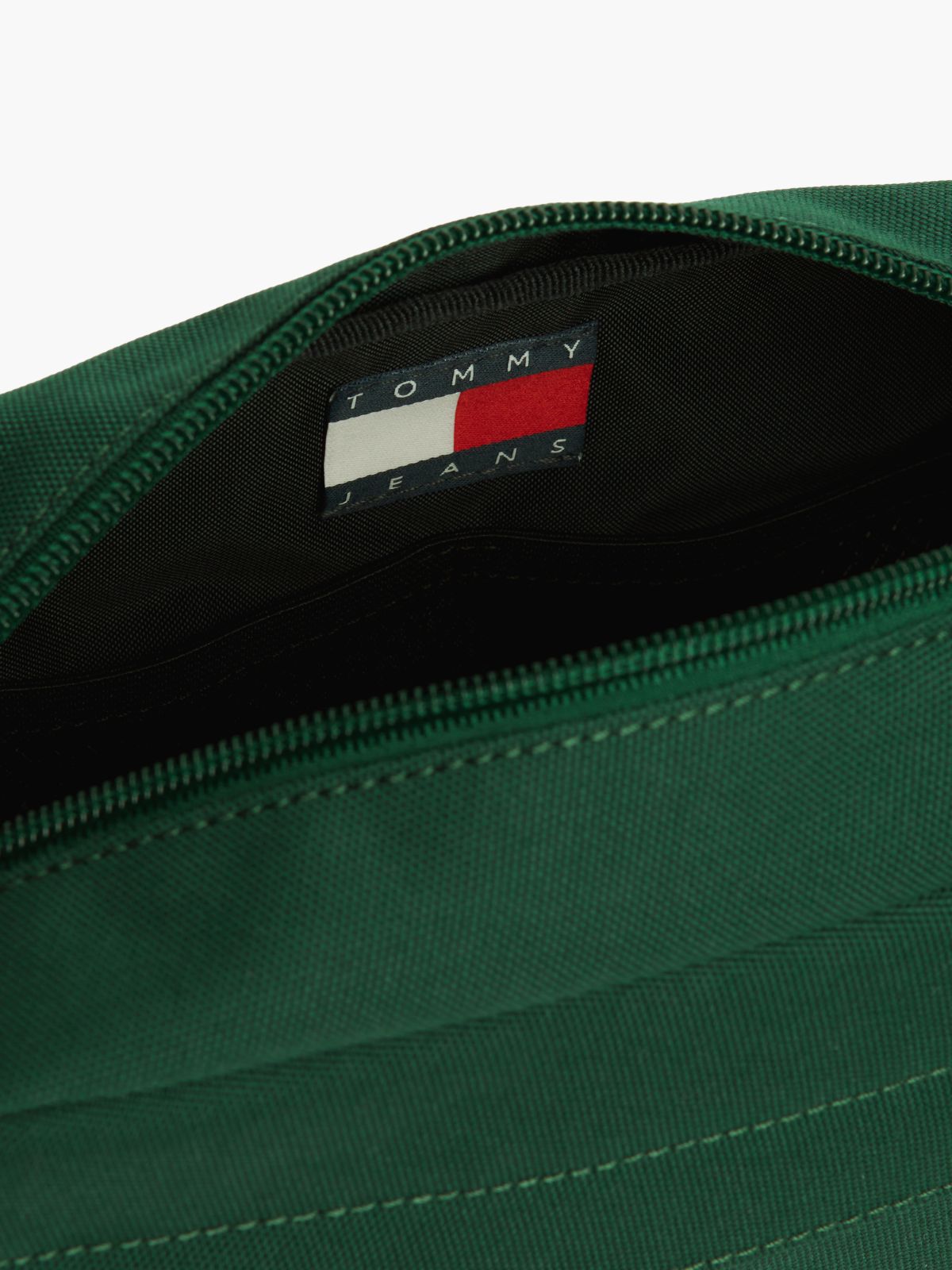 Essential Repeat Logo Textile Washbag — Green