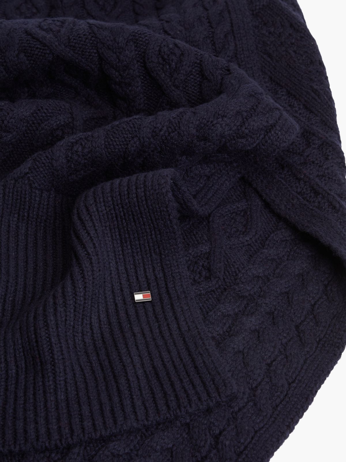 Wool Blend Cable Knit Scarf With Silk — Blue